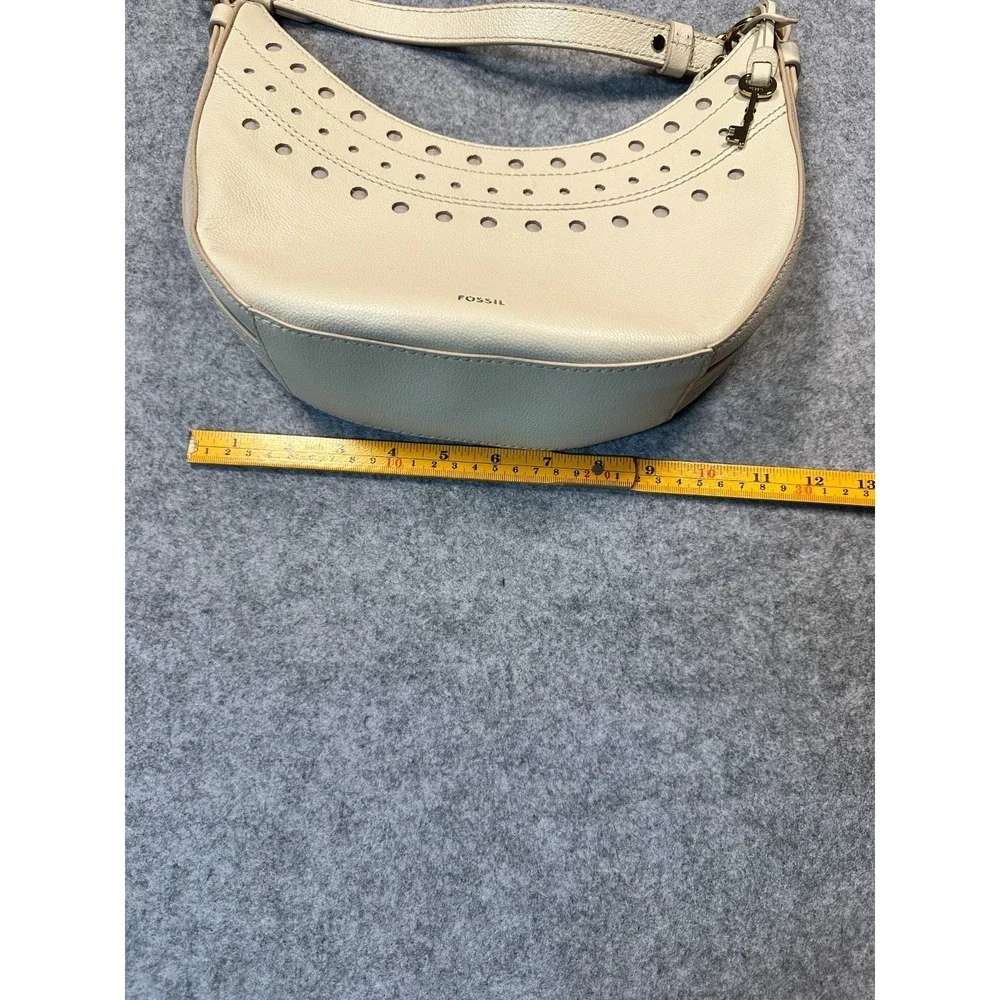 Fossil Handbag Womens Beige Pebbled Leather Hobo Shoulder Bag Inner Pockets